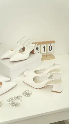 ❤️ Restock mẫu 5P trơn basic và charm có thể tháo rời, mấy cái charm đẹp lém mấy bà ui #giaycuoi #sheshoes #phukiengiaydep 