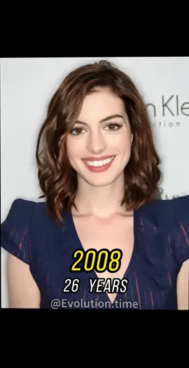 I like she smiles #annehathaway  #throughtheyears  #evolutionchallenge  #evolution  #fyp 