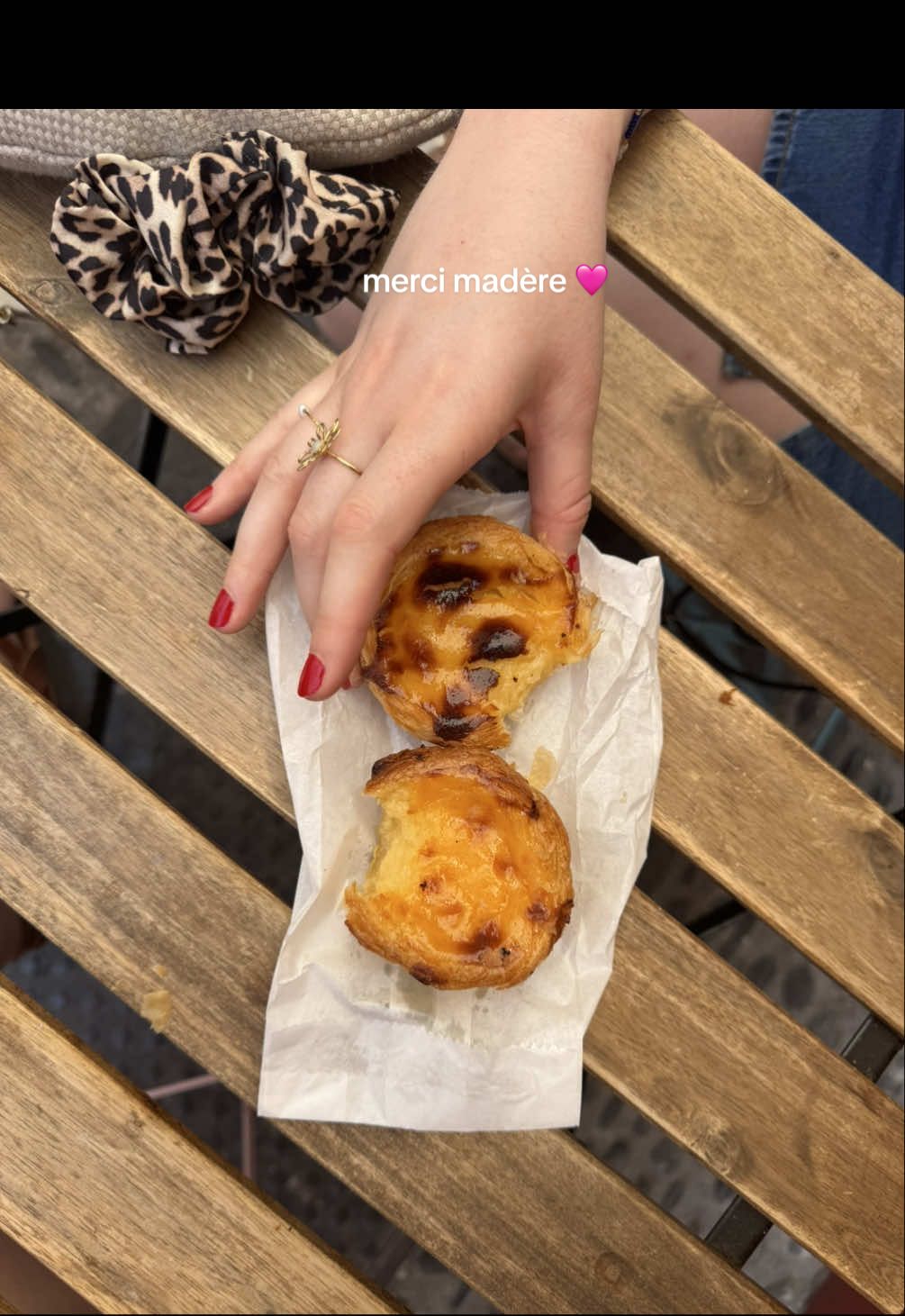 il est vraiment bon le petit flan 🌞🩷✨ #pasteisdenata #petitflan #portugal #madere #madeira @claire.vty 