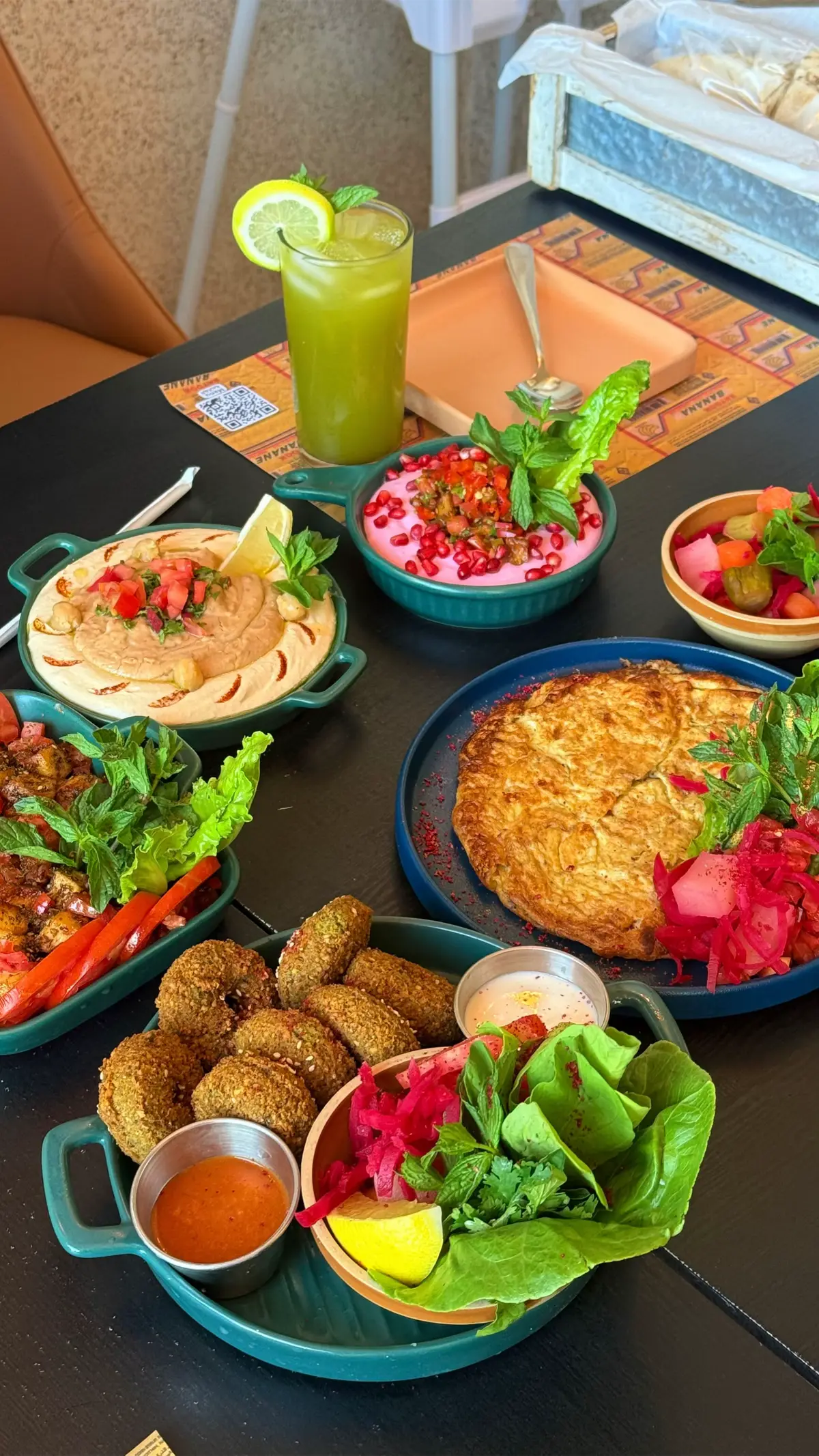 قونايدنن دندندن ❤️❤️🌞 #الشعب_الصيني_ماله_حل😂😂 #قونايدن  #فطور #مطاعم_فطور #الاحساء 