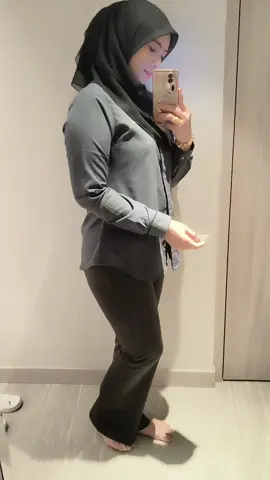 love this pant😍 klo stok dh ada..cpt2 grab tau .sbb mmg cpt hbs.. terutama kaler hitam n blue black.. #slack #pant 