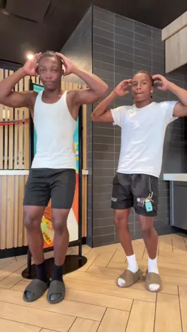 nasty mouth🥸#4u #trending #xyzbca #brownskin #fyp #dance @🏝️ @Jordan⚡️ 