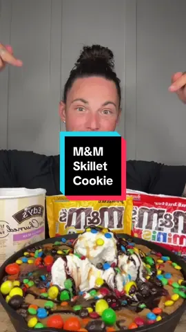 M&M Skillet Cookie 🍪 #cookies #dessert #Foodie #mukbang #asmr #fyp @M&M'S US 