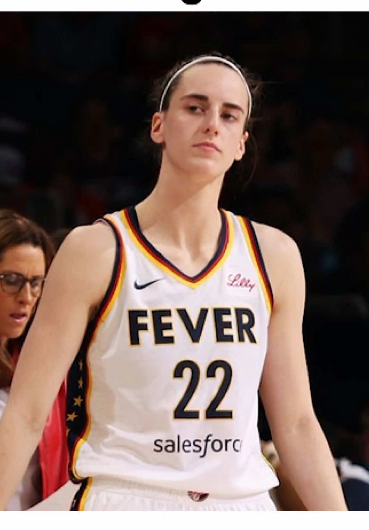 @Caitlin Clark went full Karen and treated referee Michael Price like a child during an out of bounds review 🥴 #caitlinclark #WNBA #ref #karen #viral #fyp #smh 