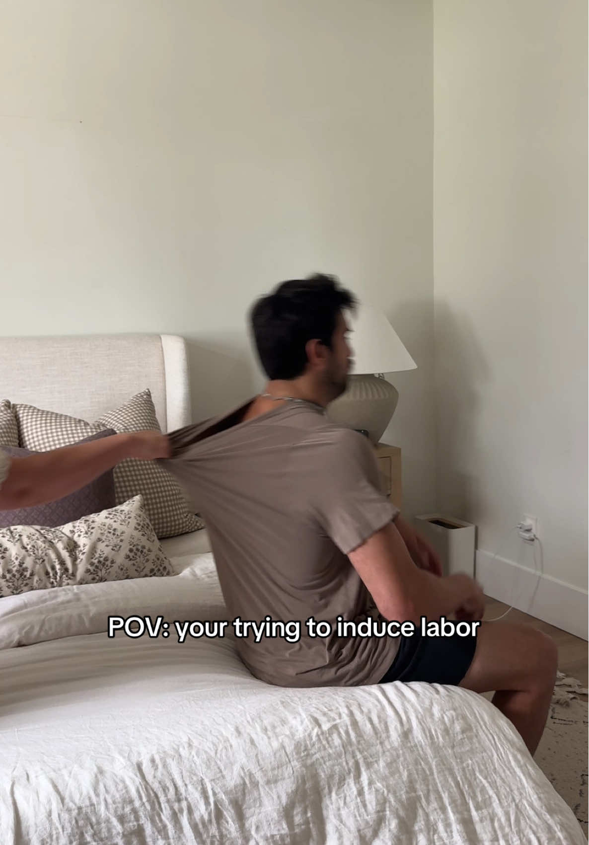 This is the best hack for it haha #induction #moms #MomsofTikTok #husbandandwife #parents #parentsoftiktok #pregnancyhumor #foryoupage #fyp #viral 
