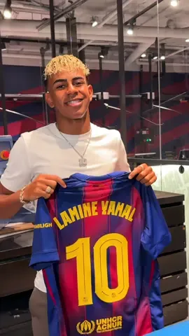 This number is his now 🔟💙❤️ #fcbarcelona #barçaontiktok #lamineyamal @Lamine Yamal 