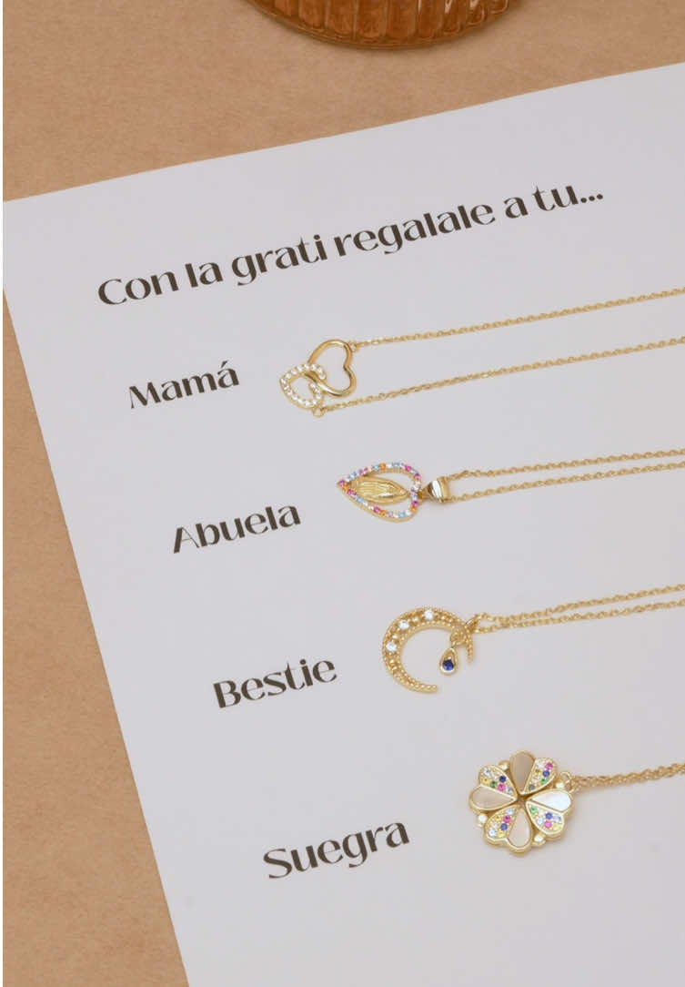 Llegó la grati asi que es hora de regalar a tus girls mas especiales 💖 te dejamos estas ideas de regalo para que aproveches el 50% OFF en nuestro Cyber Bohoo 🛒 #joya #cyber #girls #joyas #papel 