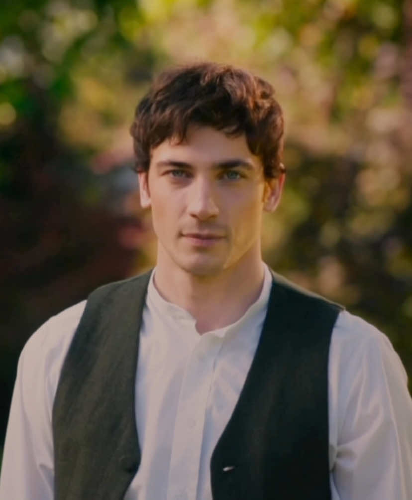 the look of love #thebuccaneers #thebuccaneersedit #appletv #osbucaneiros #appletvseries #edit #series #season2 #theojames #lizzyelmsworth #theo #lizzytheo #theolizzy #fyp  . . scp: @rose۶ৎ 