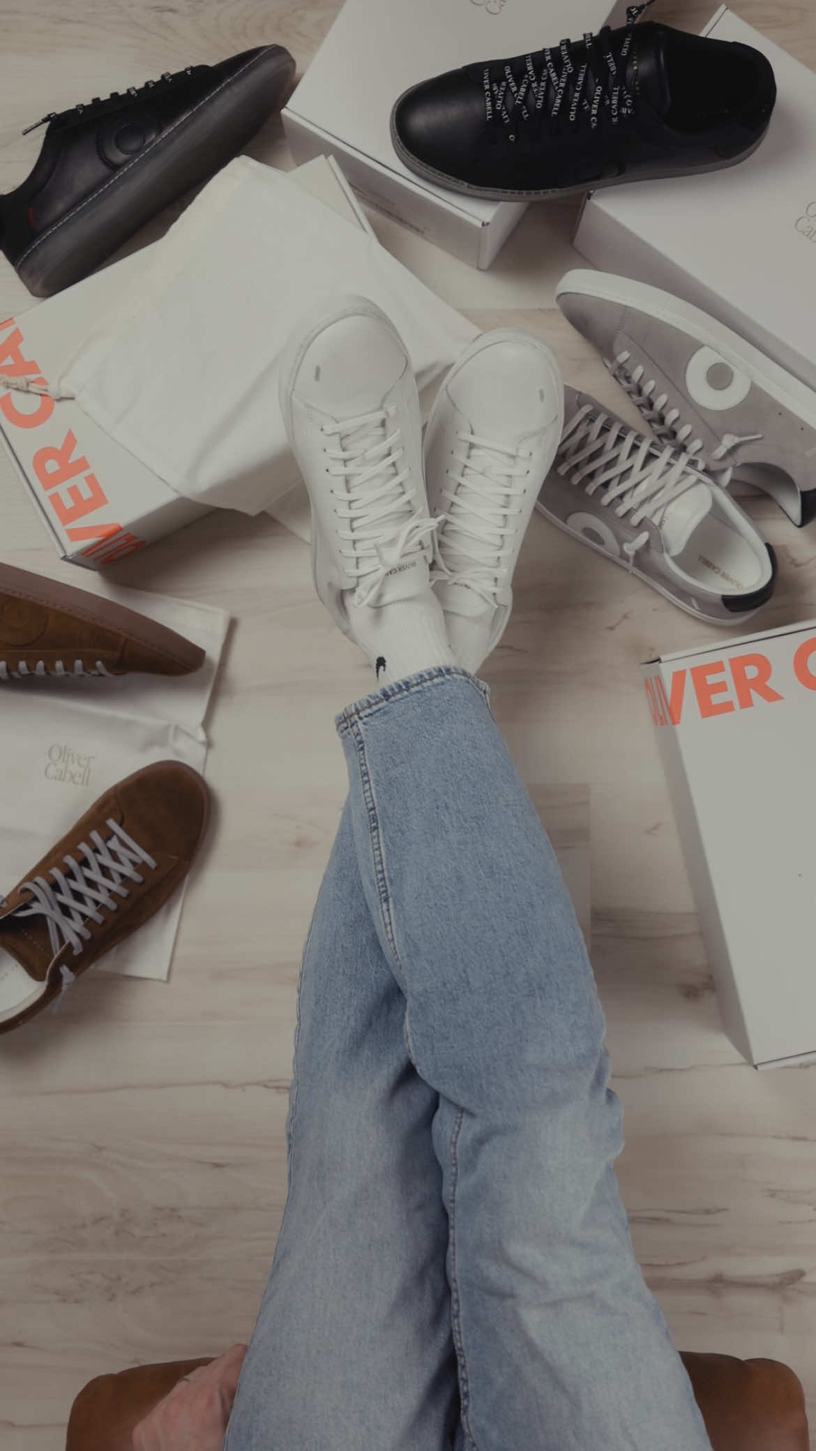Clean, but not too clean. Loving this distressed white sneakers from @Oliver Cabell  “White Wall”  .  #menswear #mensstyle #mensfashion #sneakers 