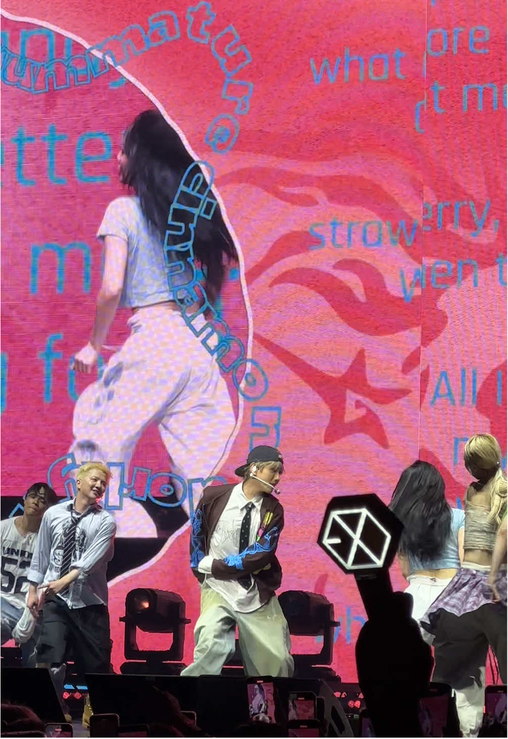 🍭🍬 #baekhyun #exo #reverie #adidasarena @@BAEKHYUN_official 