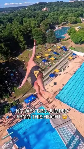 Bro was soaring for a second 🤣🔥 (@Riede94) #Summer #pool #dive #jump 