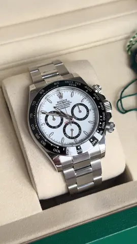 Box fresh panda 🐼 126500LN 2025 sourced & source to a new client of ours. Get in touch and we can source your dream watch🤝 #panda#126500ln#daytona#cosmograph#cosmographdaytona#white#stainless 
