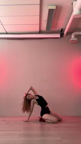 Choreo by me👠❣️ • • #추천 #댄스 #kpopfyp #heels #heelsdance #heelsclass #choreography #ssimeez #댄서 