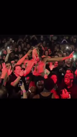 Random X clip/edit idk#fyp #xxxtentacionedits #concert #rip #xxx