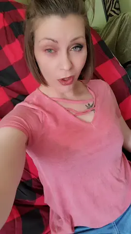#onthisday One eye was saying no to makeup that day 🥰😂