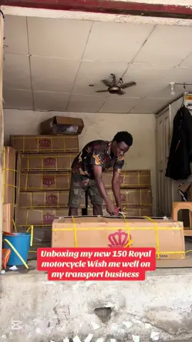 🎯 ACCRA KANTAMANTO ☎️0241178122#thritburna @Royal Motorcycle #viralvideo #tiktokghana🇬🇭 #fyppppppppppppppppppppppp #thrifted #kantamantothrift #kantamantomarket #trendingvideo #fyp #sneakerhead #thriftshop #sneakers 