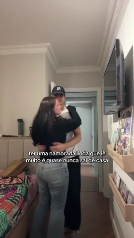 #BookTok #foryoupage #bookgirlies #aaronwarner #shatterme #taherehmafi #kenjikishimoto 