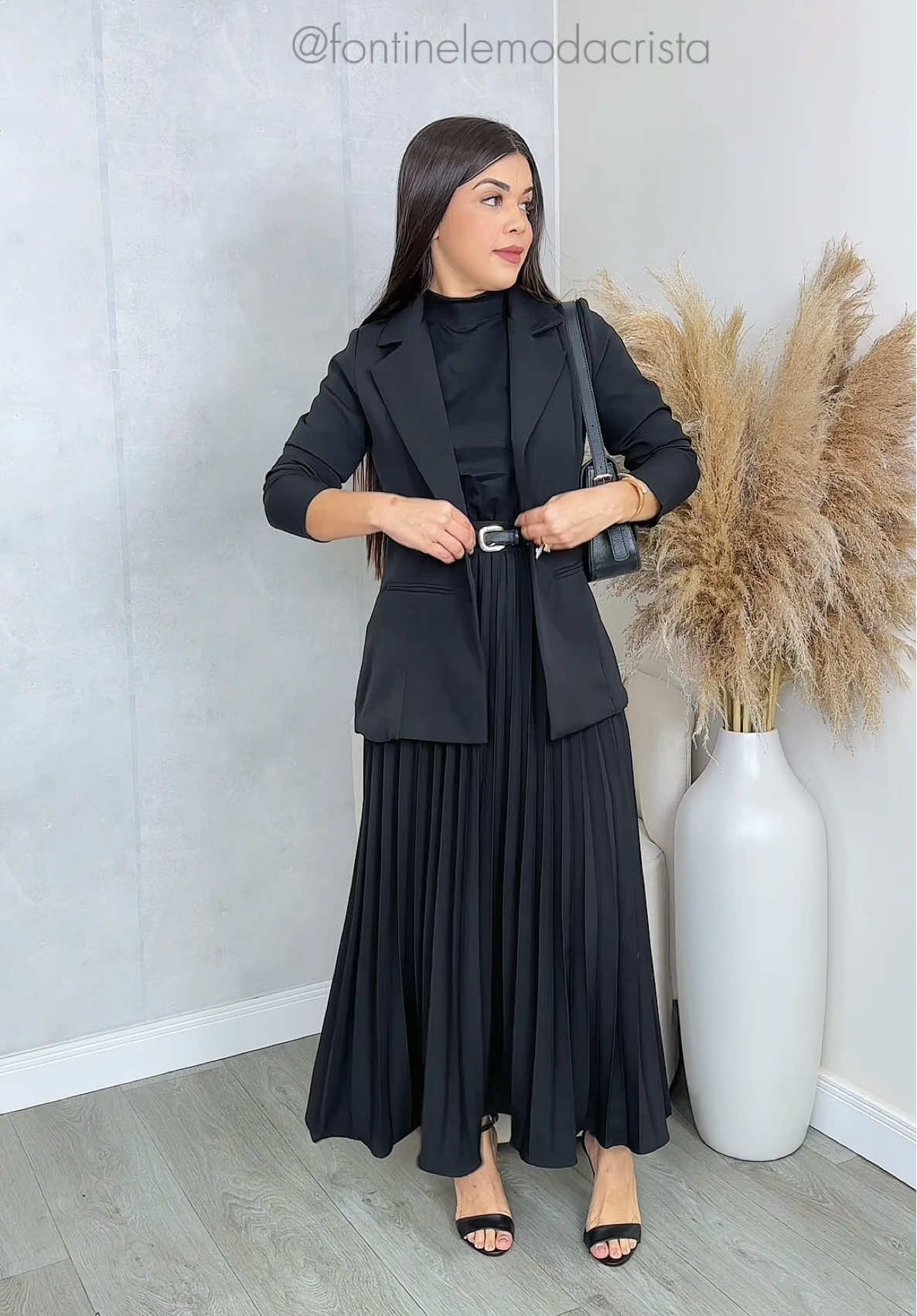 Saia plissada P, M e G (189,90$) 💗