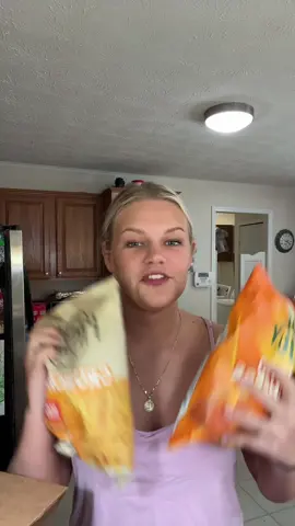 Some of our favorite healthier alternatives to typical snacks!! 👩🏼‍🌾 @Thrive Market #ad #thrivemarketpartner #snackhaul #healthysnackhaul #healthyliving #kidssnacks #ad 
