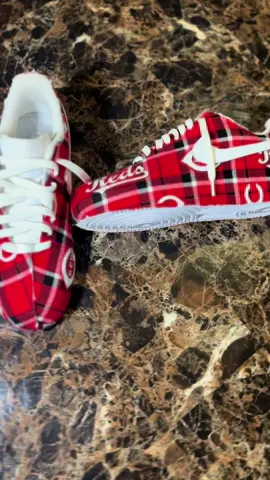 Comment your favorite baseball team……C.Reds custom Air Force Ones… #customaf1 #customairforceones #af1customs #customairforce1 #customshoes 