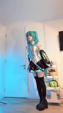 ¡¡Everybody do the flop with Hatsune Miku!! ( ˶ˆᗜˆ˵ )🩵✨ #everybodydotheflopchallenge #cosplaytrend #everybodydotheflop #hatsunemikucosplay #vocaloidcosplay #trendcosplay #cosplaytrend #CapCut 