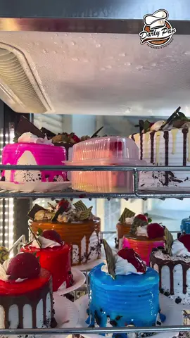 🎂 ¡Las mejores tortas las encuentras en PANADERÍA Y PASTELERÍA DARLY PAN! 🧁 ✨ Deléitate con nuestros sabores únicos y la frescura que nos caracteriza. 🎉 Contamos con bocaditos para tus eventos especiales y 🎨 tortas temáticas personalizadas según tu elección. 📍Visítanos en: Eugenio Espejo y Miraflores – Naranjal 📲 Haz tus pedidos con anticipación y sorprende a tus invitados con lo mejor en repostería. ¡DARLY PAN, donde cada dulce tiene amor y sabor casero! 💕🍰