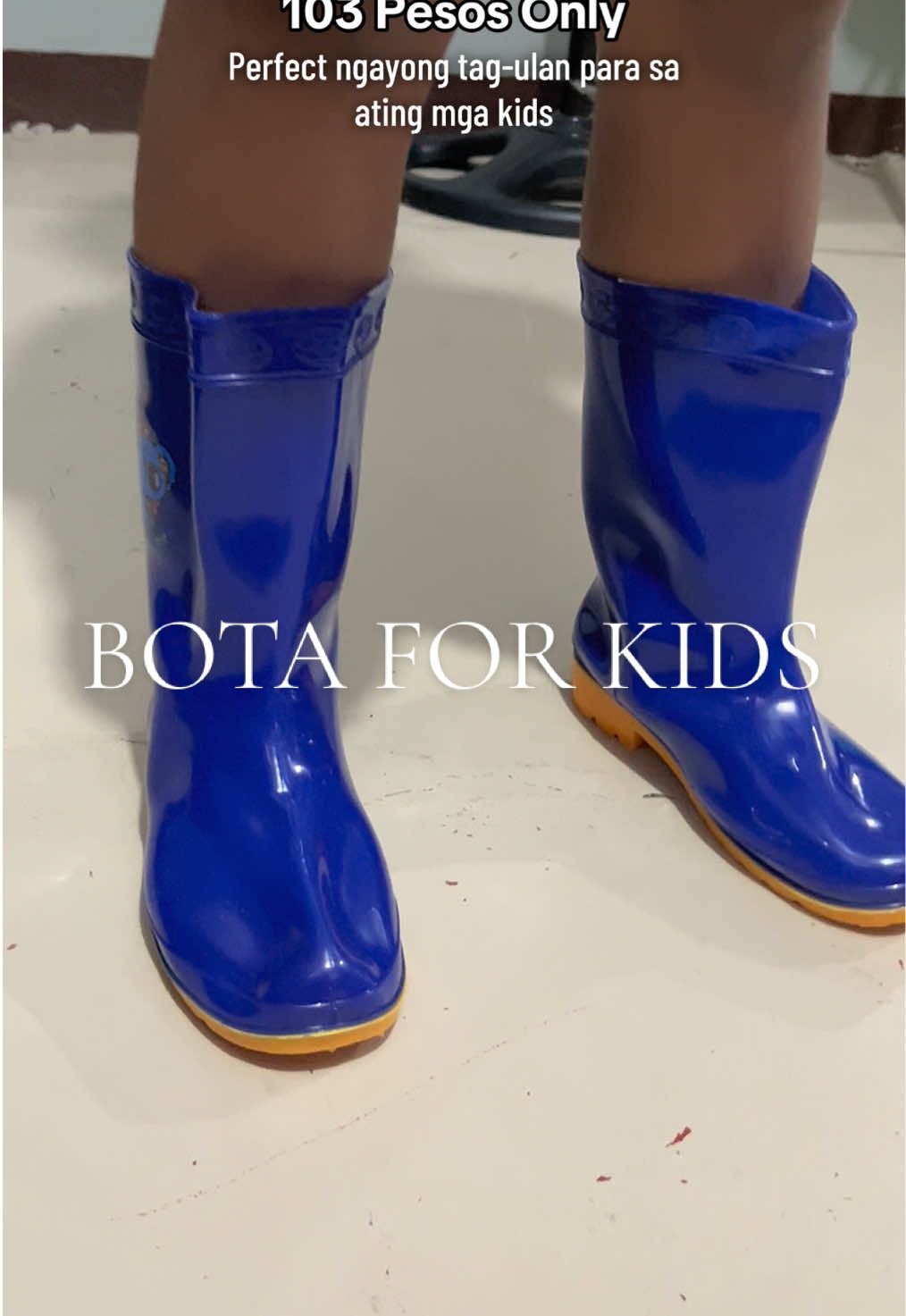 Perfect Bota para sa ating mga anak ngayong tag-ulan. Mura na, makapal pa! #bota #botaforkids #rainyboots #kidsbota #boots 