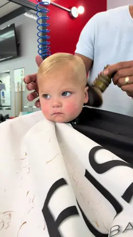 1 year old but asking for “the usual” and a hot towel #fyp #sahm #firsthaircut 
