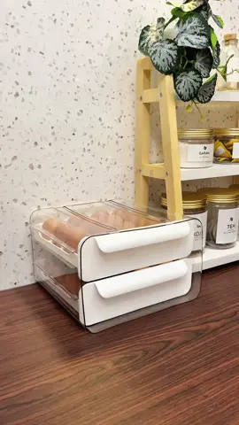 Simpan telur dengan aman di wadah ini, cocok disimpan di suhu ruang atau dalam kulkas, ng makan tempat, rekomen deh😍 #tempattelur #raktelur #raktelursusun 