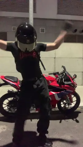 Gangnam style + Biker = ??? #fyp #fypシ  #dancingbiker #dance #foryoupage #biketok #trending #bikerdance #motorcycle #bikersdancing #dancing #gangnamstyle 