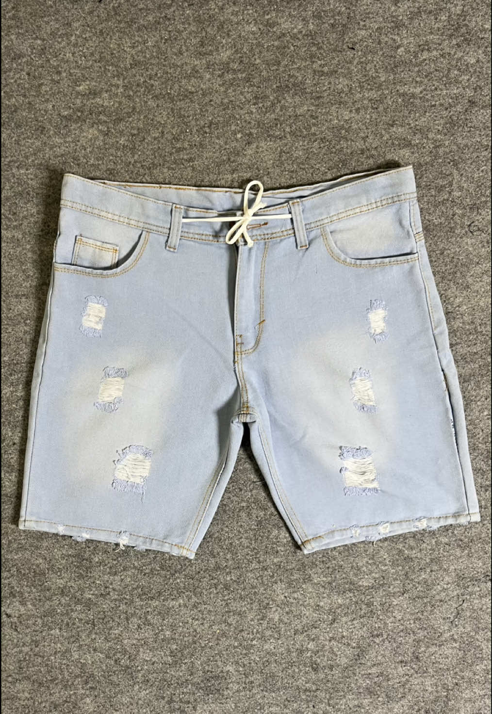 Yang mau langsung cek keranjang👆#celanajeans #celanapendek #celana #jeanssobek #fyppppppppppppppppppppppp 