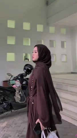 haii, nyari abaya yg murah tapi cakep? inii aku spill yaaa😍 #abayastyle #gamismurah #abayalebaran2025 #fyp 