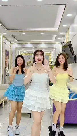 Trendတိုင်းကို Active ဖြစ်ဖြစ်နဲ့joinနိုင်တဲ့Boss😍❤️ (Bossကိုယ်တိုင်သင်ပေးထားတဲ့အကလေးနဲ့) ✨#ဘယ်တော့မှရောက်မာလဲfypပေါ်က😣😒 #foryou #foryoupage #fyp #1millionaudition #trending #trendingvideo #trend #trendingtiktok #ရောက်စမ်းfypပေါ် #ရောက်ချင်တဲ့နေရာရောက်👌 #tiktok #tiktokmyanmar #fypage #tiktokuni #1billionauidition #viral #entertainment #dance 