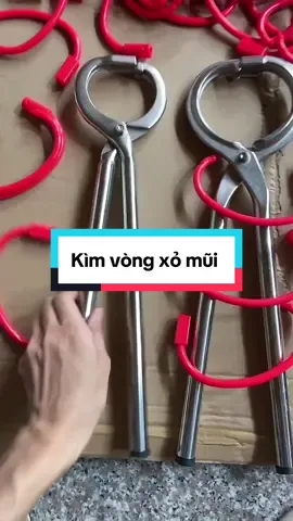 Kìm vòng nhựa xỏ mũi trâu bò- chịu lực 890kg. Có kèm chốt  Em có ghim sản phẩm ở giỏ hàng