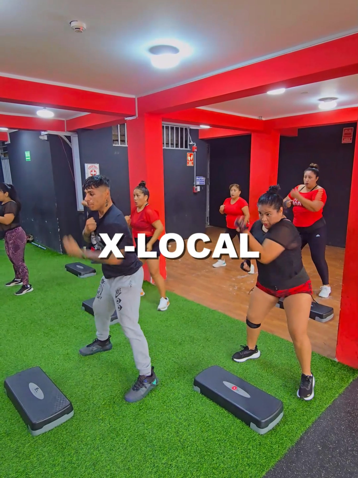 X-LOCAL en #LAVICTORIA  #GYM  #CLASESGRUPALES