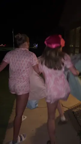 SLAMMIN’ SLEEPOVA ❗️❗️ #foryoupage #fyp #viral #funny #barbie #sleepover @Brooklyn K 