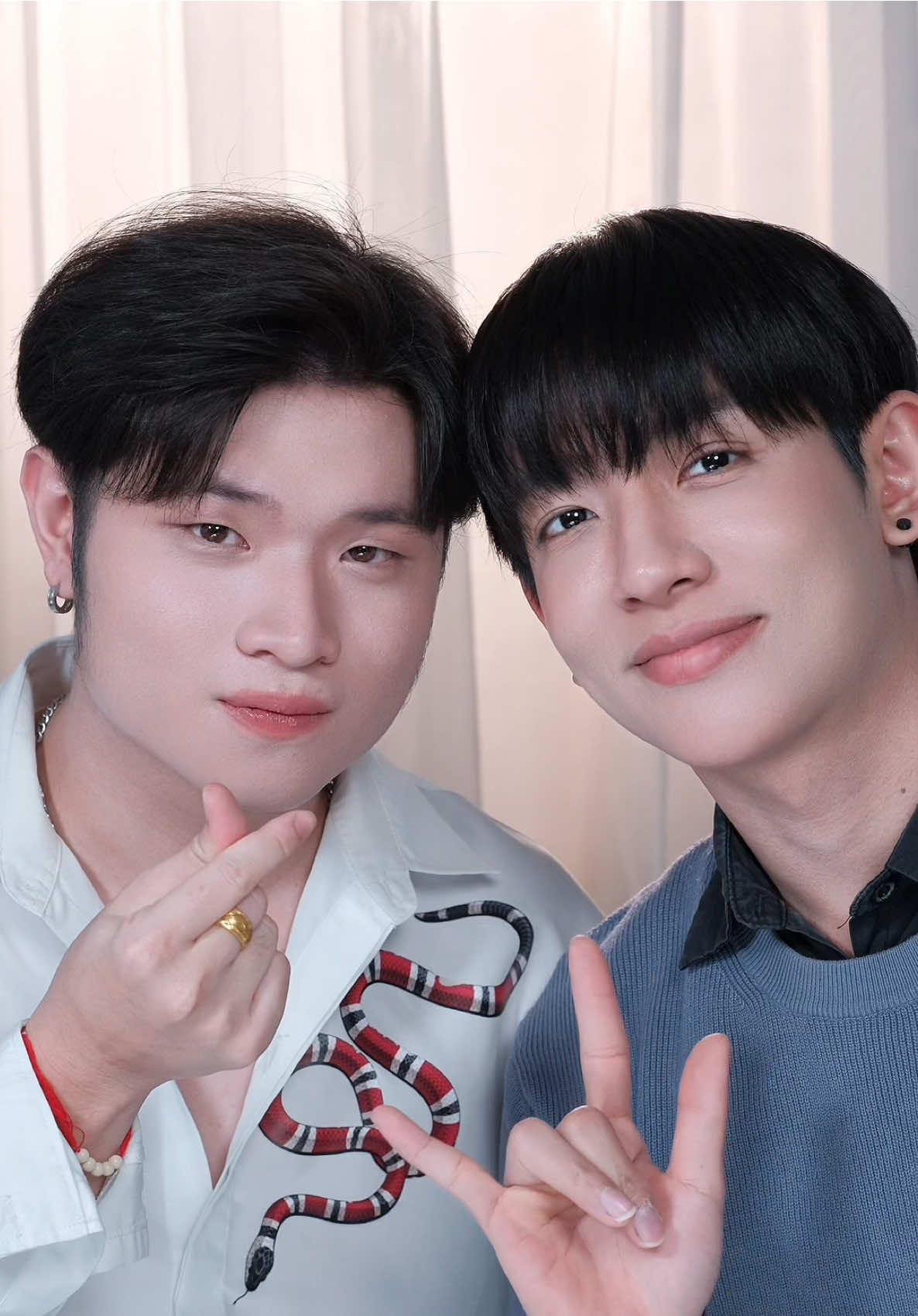 วันนี้พามาแต่งหน้าผู้ชายกันบ้างนะครับ #ช่างแต่งหน้ามืออาชีพ #แต่งหน้า #แต่งหน้าผู้ชาย #แต่งหน้ารับปริญญา #สอนแต่งหน้า #makeup 