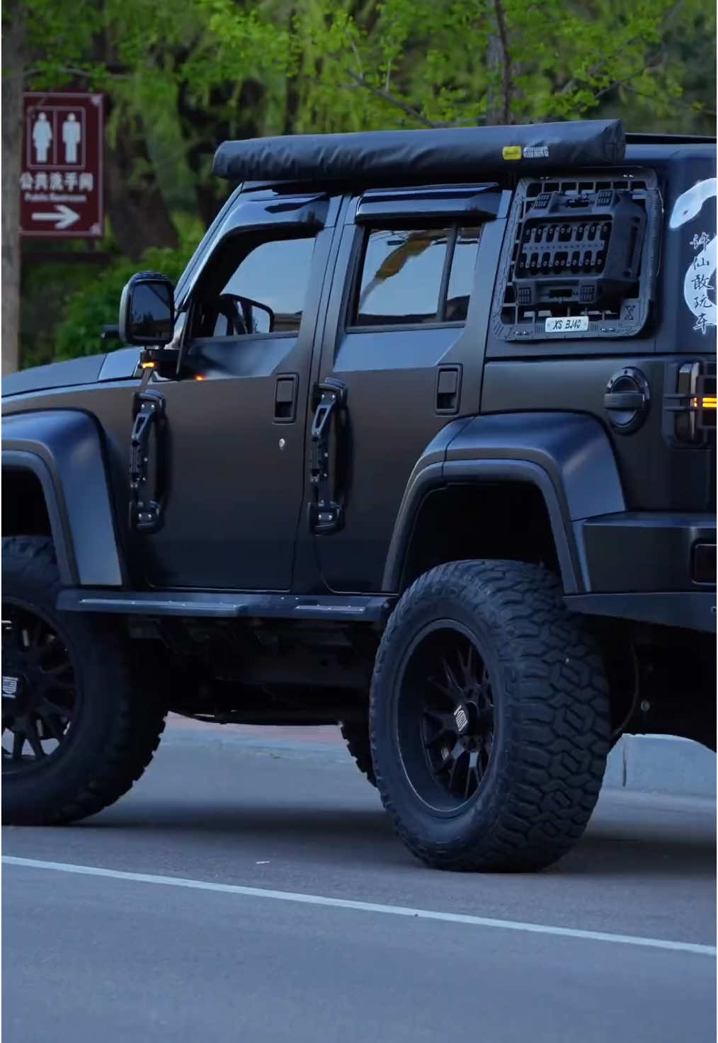 BJ40: More Fuel-Efficient Than Tank 300, More Rugged Than Jetour T2, Cheaper Than BYD Leopard 5 #BAIC #jetour #leopard5 