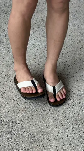 Quai vải đan bền chắc – mềm mại, không cấn chân, đi lâu vẫn thoải mái 💥#coopershop #xuhuongtiktok #depxongon #depdibien #depkepnamnu 