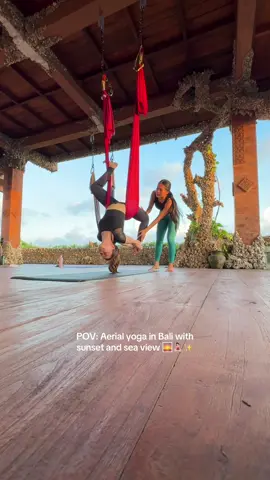 10/10 lifetime experience!!! Best view, best teacher (ka desy 🥹🫶🏻) dan harganya juga cuma 80k/75 minutes 💕  #yoga #aerialyoga #yogabali #bali #udarabali 