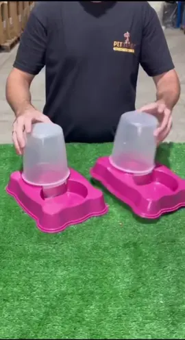 Comedouro Bebedouro Para Cachorro Gato 1,5 Litros Para Ração ou Água Vasilha Pe.               Ideal pro seu pet . Gostou ? Comente “eu quero” que te envio o link 