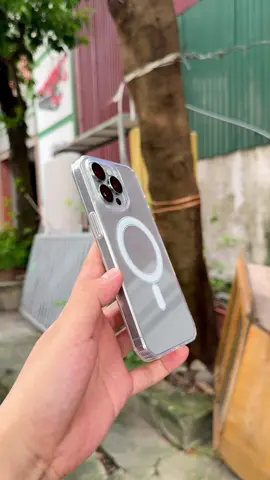Ốp lưng trong suốt, chống sốc, chống ố vàng đẹp thực sự các bác ơi.. giỏ hàng e để góc trái màn hình nhé ạ !#optrongsuot #optrongiphone #ộplungiphone #ốpchốngsốc #opbaovecamera #phukiendienthoai #phukienthoitrang #muataitiktokshop #TikTokFashion #videoviral #videolenxuhuong #master2024bytiktok #foryou