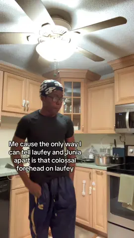 LMAOOOO #fyp #laufey #junia #lauver 