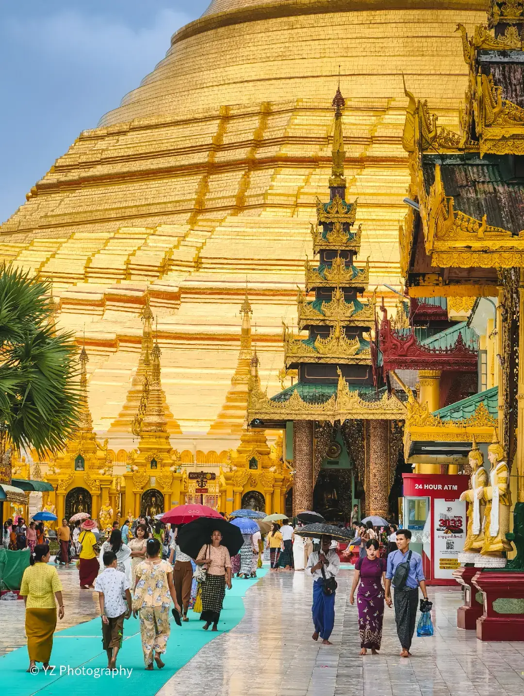 #yzphotography #mobilephotography #yangon #shwedagonepagoda #pagoda #photoshoot #trending #fyp 