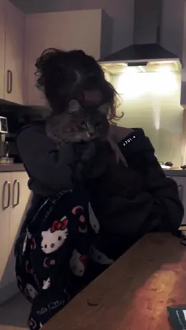 فولو 🤍.  ما بتحبك 🫩💔✨.  #هاشتاق #تصميمي🎬 #إبداعيّ #ستار #تصميم_فيديوهات🎶🎤🎬 #تصميمي🎬 #لايك_فولو #fyp #fürdich #🧸💔 #تصميمي #ستار #لايك_كومنت #اكسبلور #لايت_موشن #ما_بتحبك #🫂💔