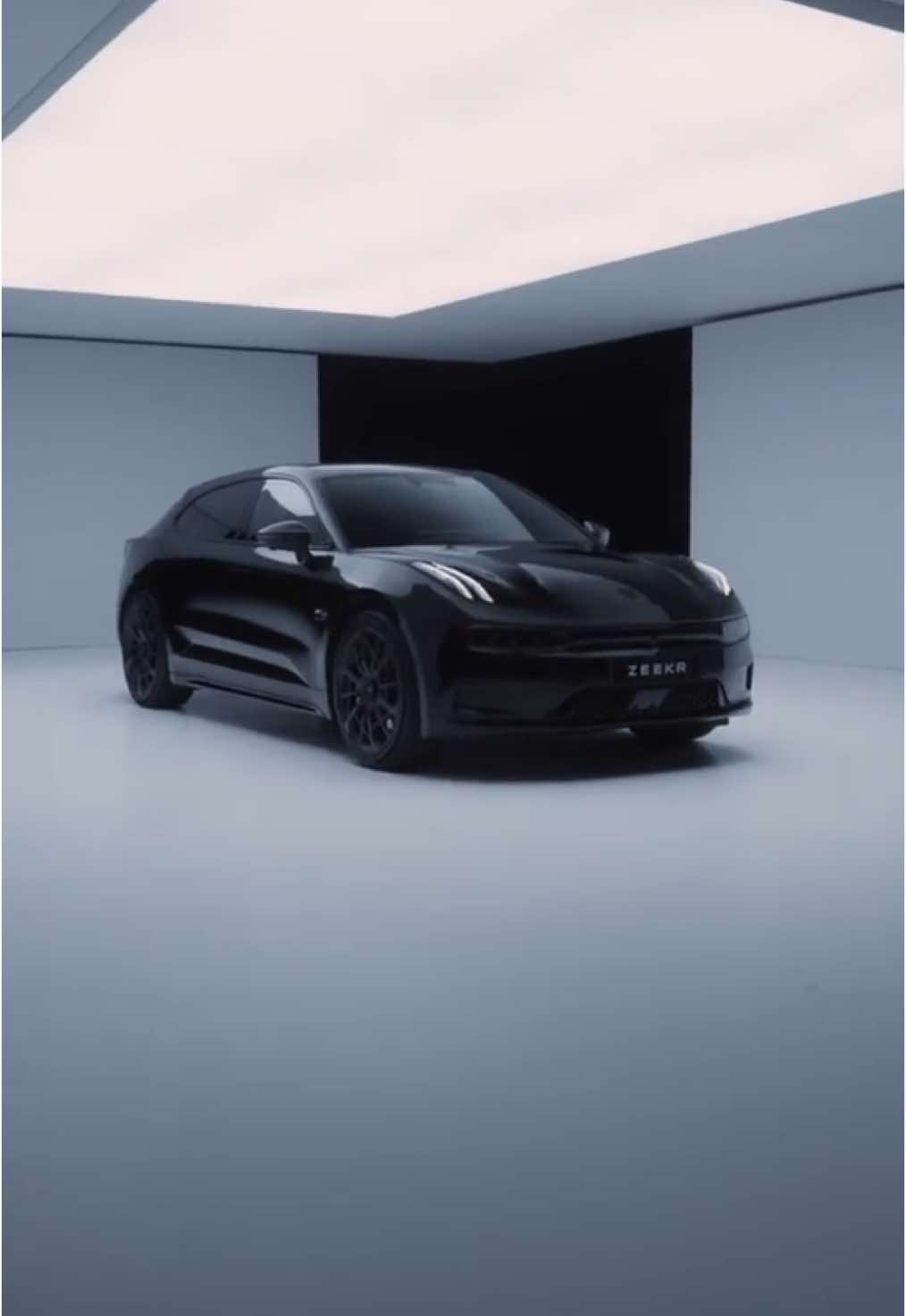 The Zeekr 001 Sport Edition. Inspired by the racetrack. Built for the road. Forged 22-inch wheels, carbon fibre details, and 544 hp of all-electric performance.  0–100 km/h in 3.8 seconds. Up to 585 km range (WLTP). Discover more at zeekr.eu – Zeekr 001 AWD Energy consumption: 18,5 kWh/100km (WLTP); CO2 emissions: 0 g. Subject to WLTP homologation. #Zeekr #ZeekrEurope #Zeekr001 #EV #ZeekrPerformance