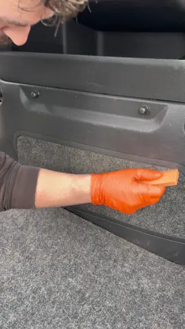 Auto voller Hundehaare? 10 Sekunden mit diesem Handschuh – Sitz wieder sauber! #Autoreinigung #Hundeauto             #TierhaareImAuto   #AutoSauber             #ReinigungstippAuto    #Autobesitzer   #HundImAuto             #HandschuhFürUnterwegs #MobilGegenHaare   #Sitzreinigung          #PicknickMitHund