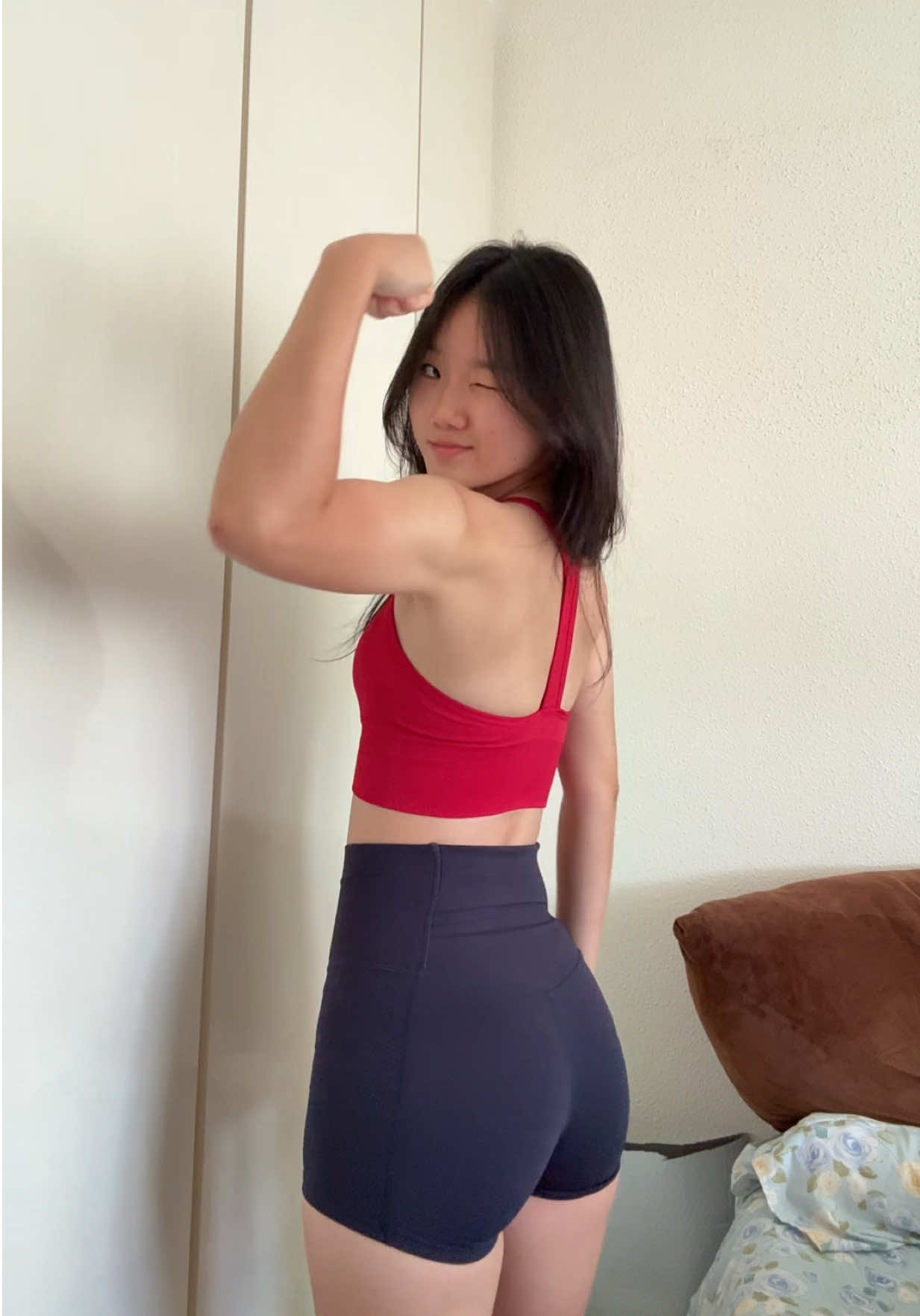 nonexistent muscles ❤️ @wearora #wearora #sportsbra #gymwear #tiktokshopsg #fyp