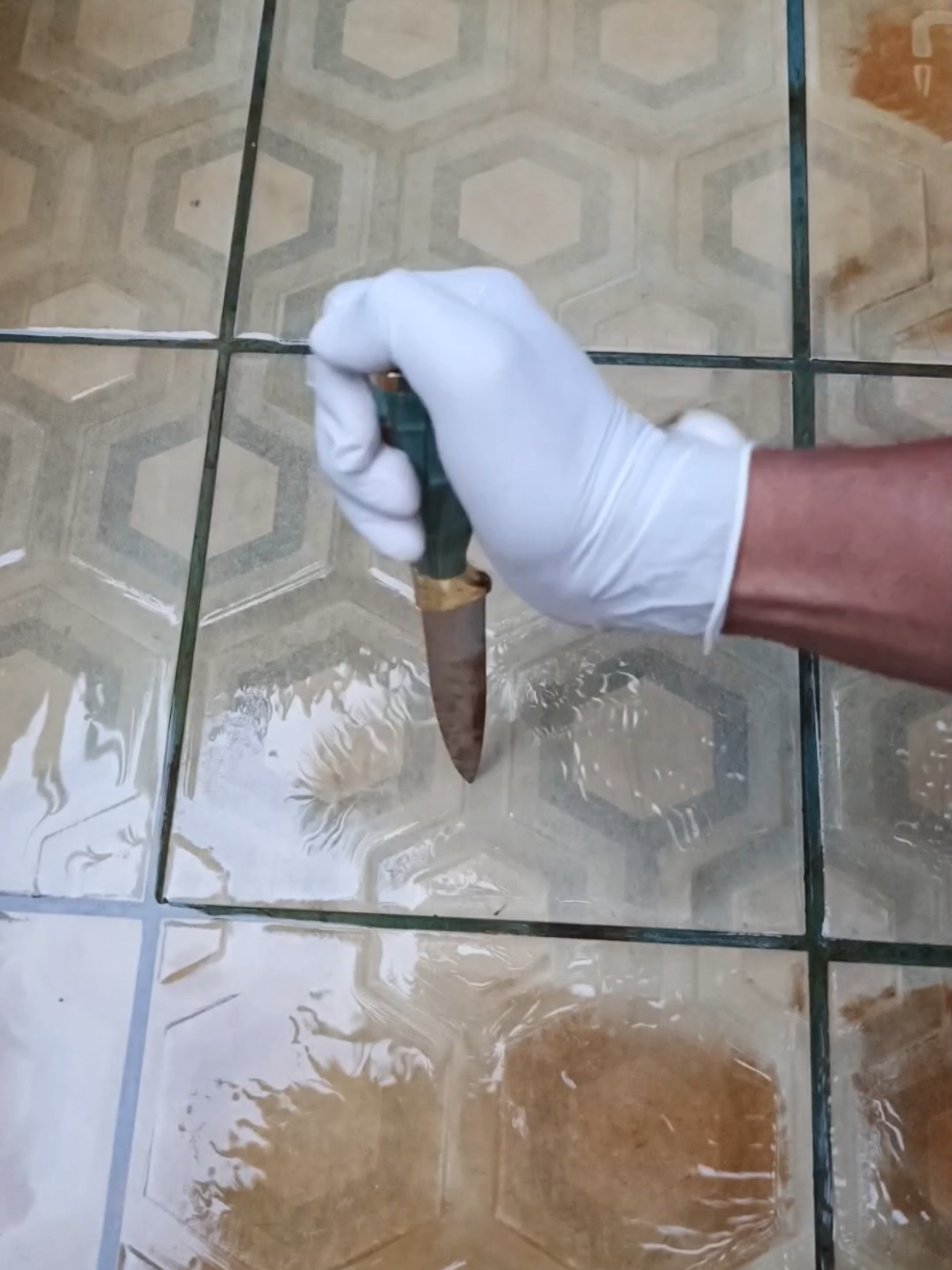 Membalas @dw.sastro pembersih kerak kamar mandi #pembersihkerakkamarmandi #pembersihkerak #toiletcleaner #fyp 