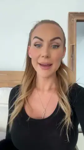 One day, you’ll look back and wish you did more. Don’t let that day come. #australiandancer #strippercoach #theventress #moneytipsforwomen #ventressvi